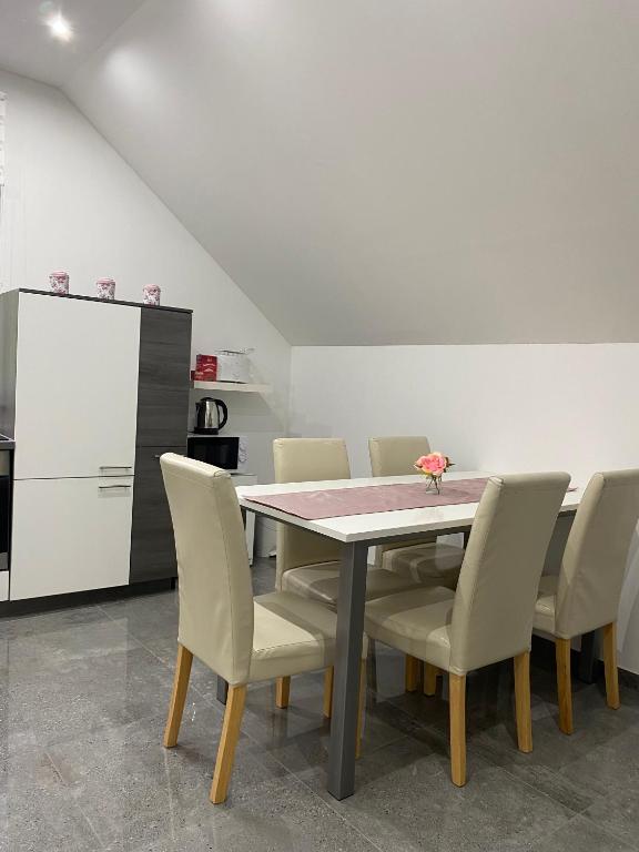 Kuchyň nebo kuchyňský kout v ubytování Apartma Azurre
