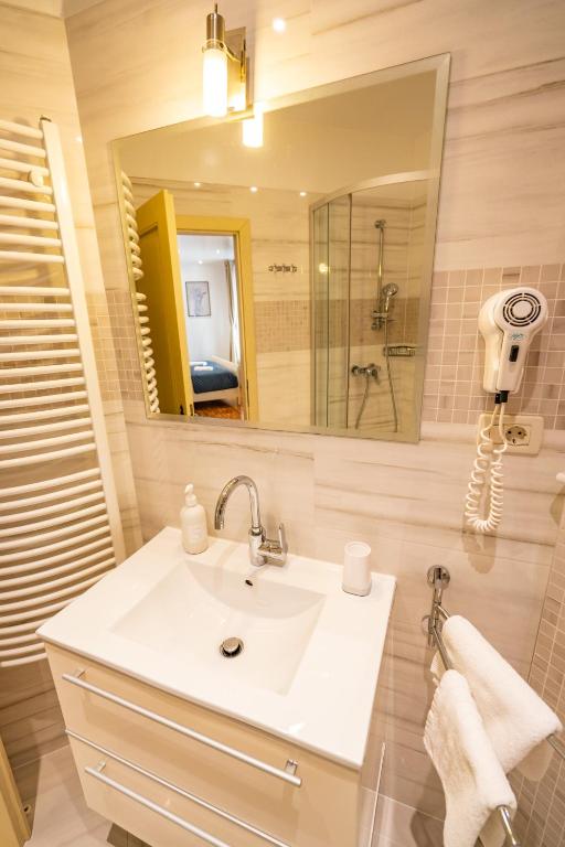 Luxury Rooms Lucija and Luka - 15