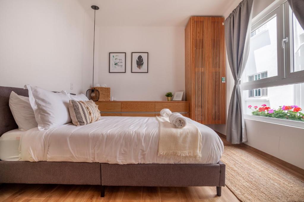 Bright & sweet unit in the heart of Polanco. photo