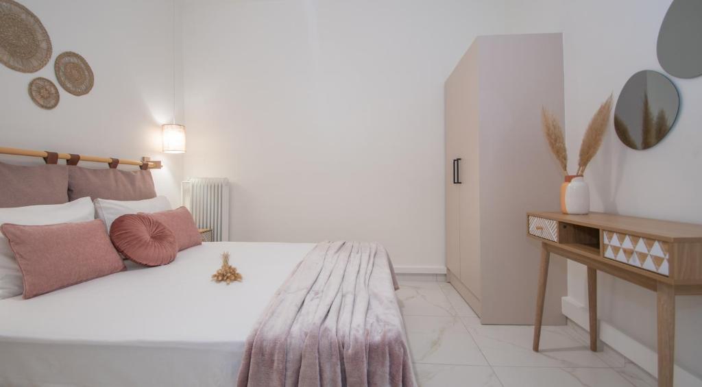 A bed or beds in a room at Casa D' Amore
