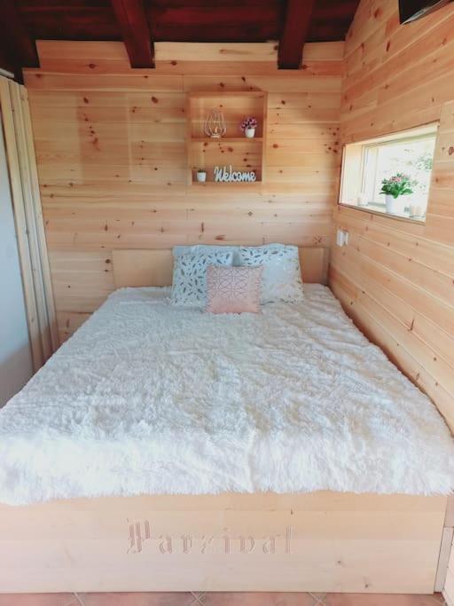 Postel nebo postele na pokoji v ubytování Bellvue Apartment