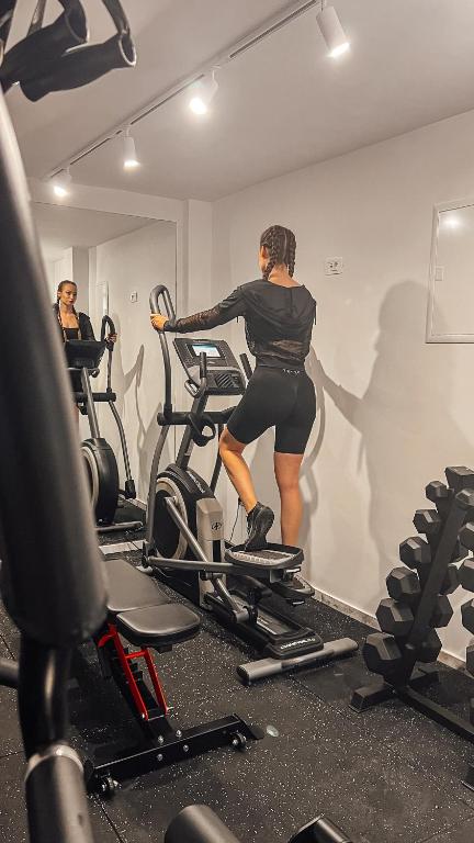 Posilňovňa alebo fitness centrum v ubytovaní Vergina Beach Hotel