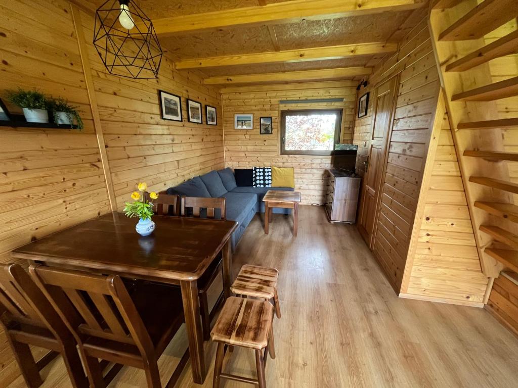 Fotografia z galérie ubytovania DREWNIANE DOMKI pod brzozami v destinácii Karwia