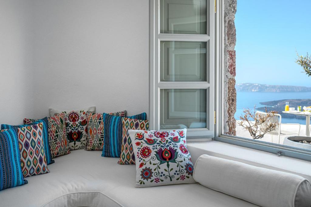 Iconic Santorini, a Boutique Cave Hotel by Sandglass - 9