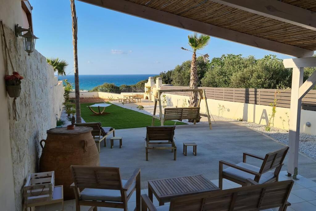 Zoi's SeaView House