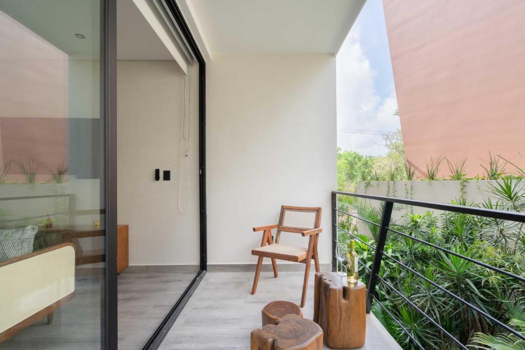 Chaac - King Suite With Balcony
