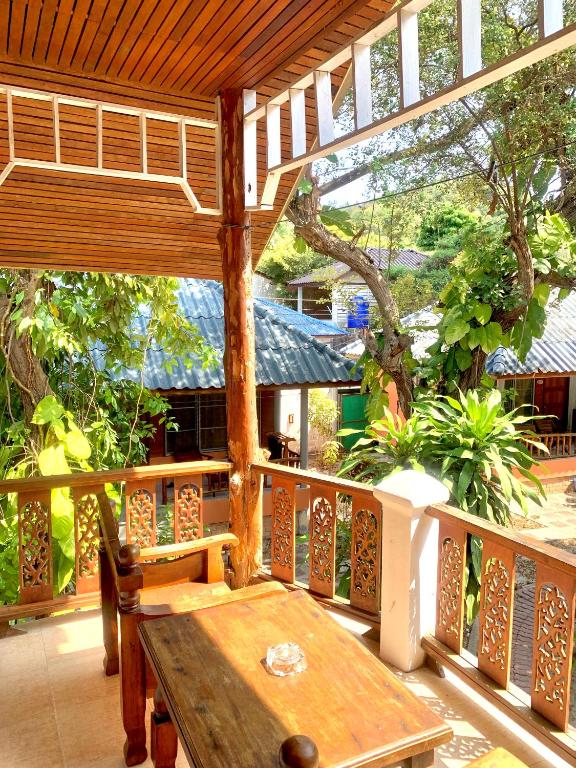 Zahrada ubytování Koh Tao Tropicana Resort