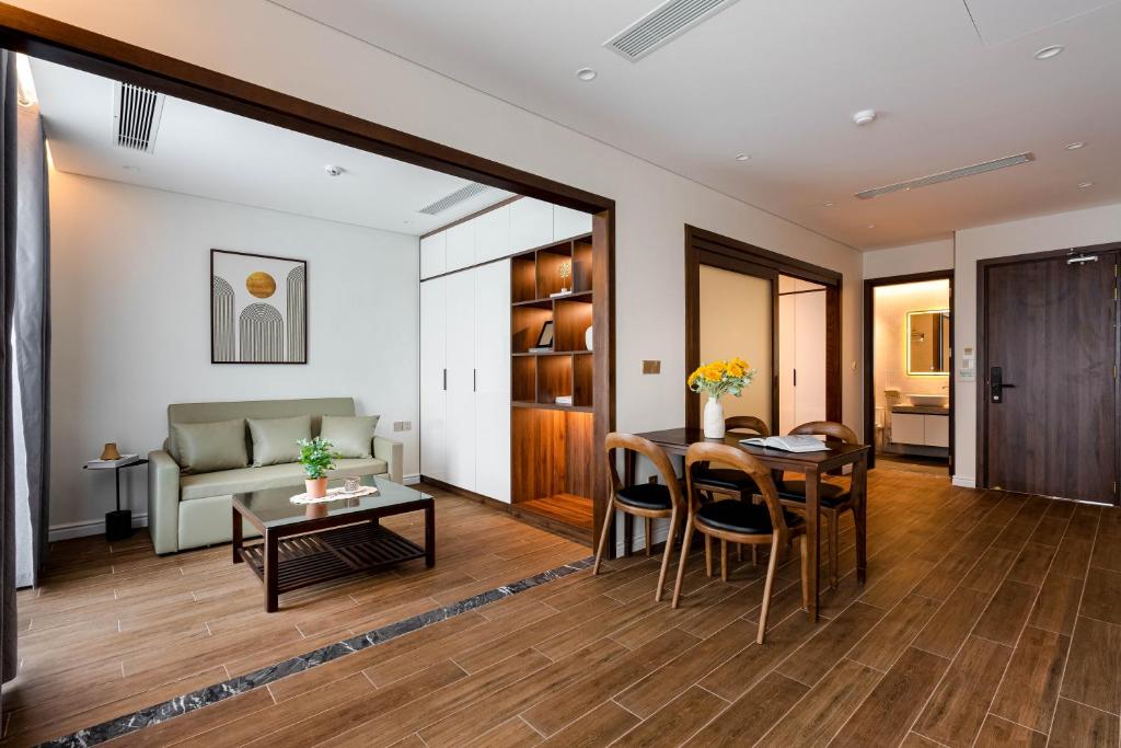 Khu vực ghế ngồi tại MK Riverside Apartment by Haviland