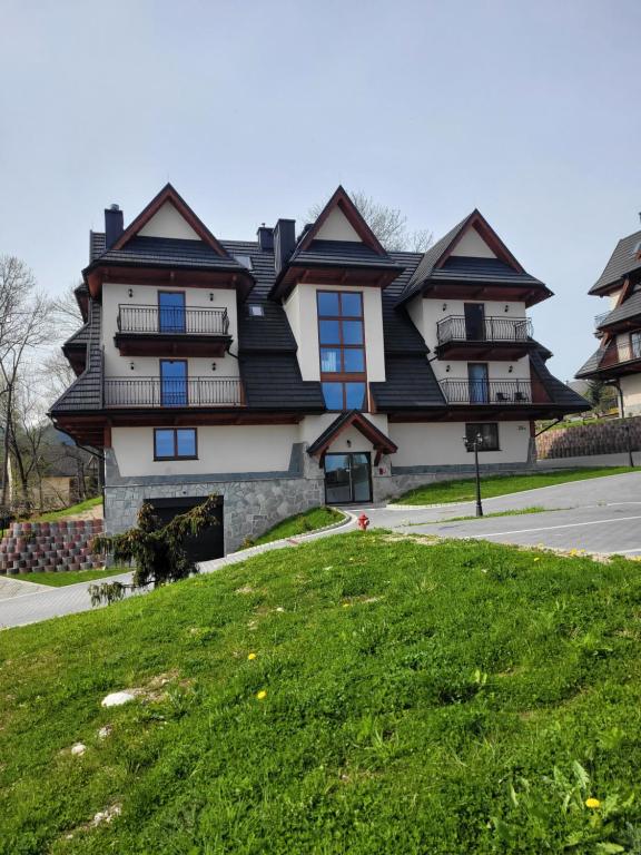 Budova, v ktorej sa apartmán nachádza