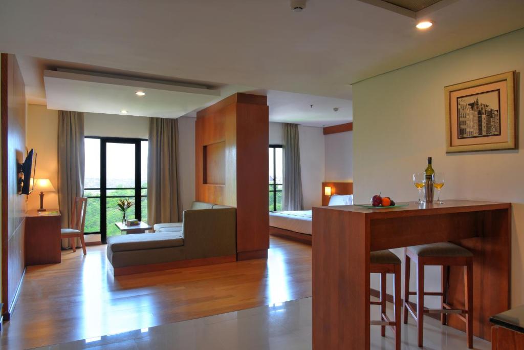 Posezení v ubytování Oak Tree Emerald Hotel & Coventions Semarang