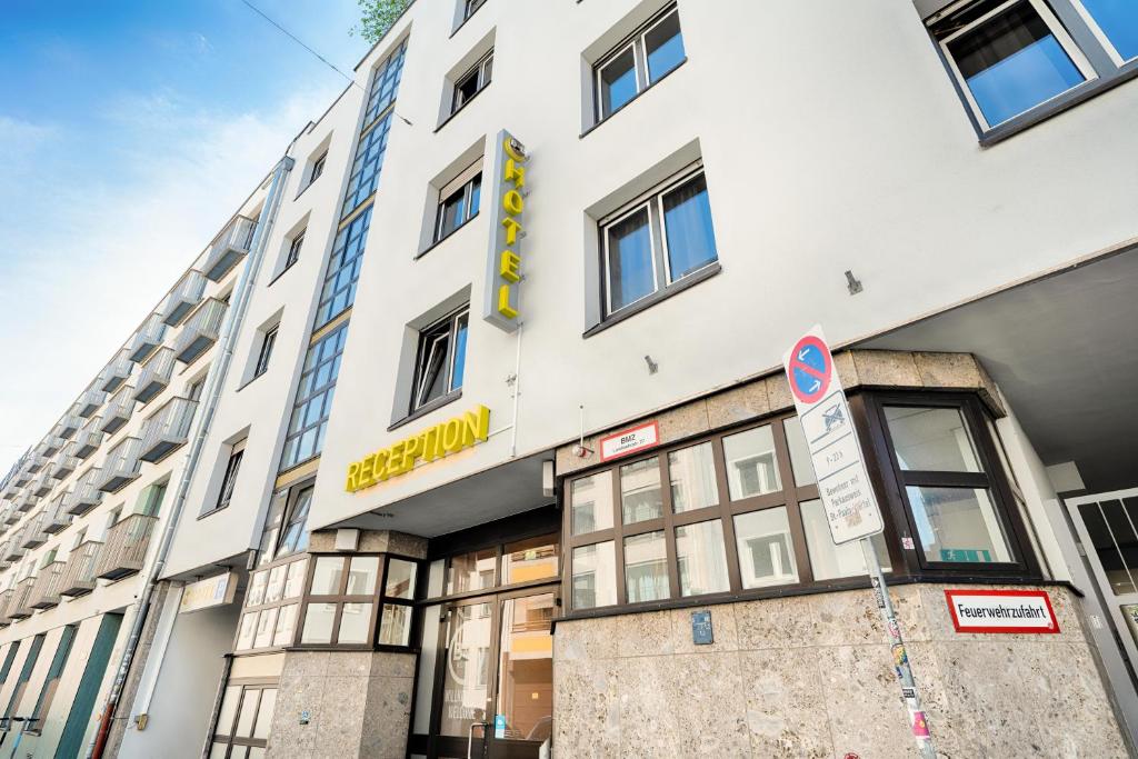 Budova, kde se hotel nachází