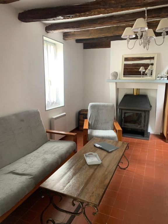 Posedenie v ubytovaní Gîte de Bel air Farges en septaine