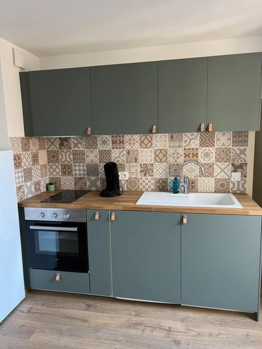 Photo de la galerie de l'établissement Appartement Crème, à Manosque