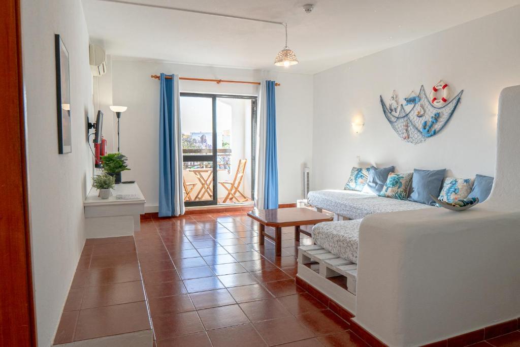 Cozy Albufeira Charm
