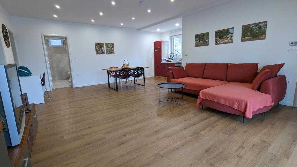 Posezení v ubytování Apartment in an urban villa Kraljevica