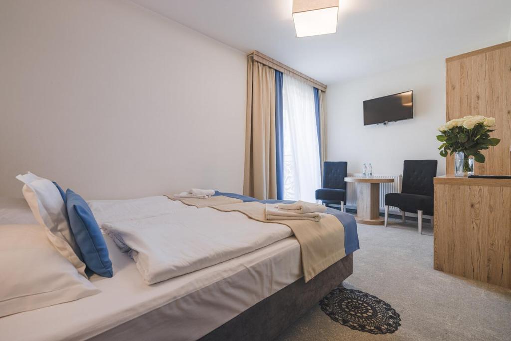 Grand Tatry - miejsce na wyjątkowy pobyt dla Ciebie i Twojej rodziny! - sauna i jacuzzi wliczone w cenę pobytu - 10 minut pieszo od Term Bania - Double Room - Disability Access