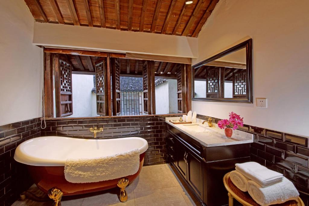 Fotografie z fotogalerie ubytování WuZhen Dream Hotel v destinaci Tongxiang