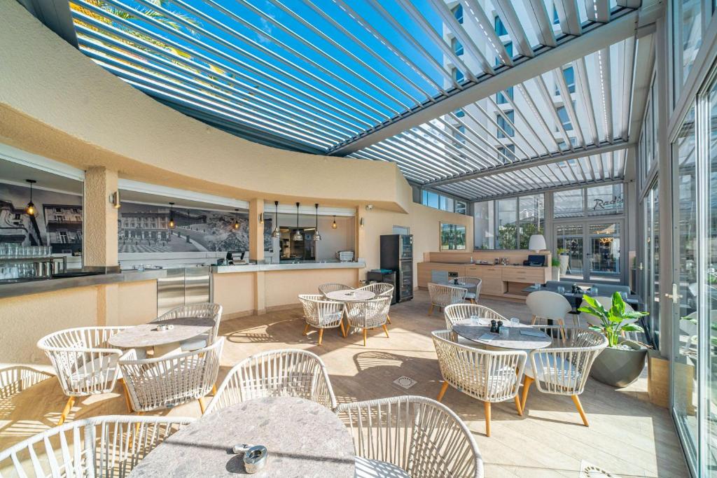 Radisson Hotel Nice Airport - Resim 31