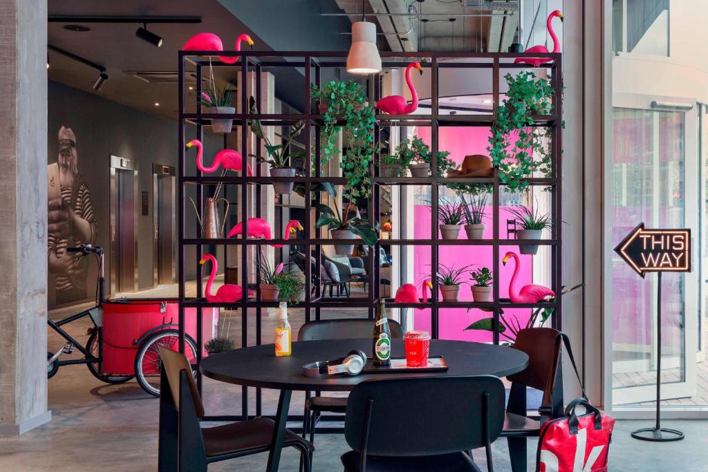 Posezení v ubytování Moxy Copenhagen Sydhavnen