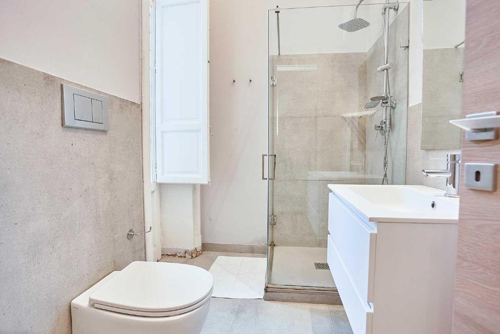 Kúpeľňa v ubytovaní KMC suites - Red