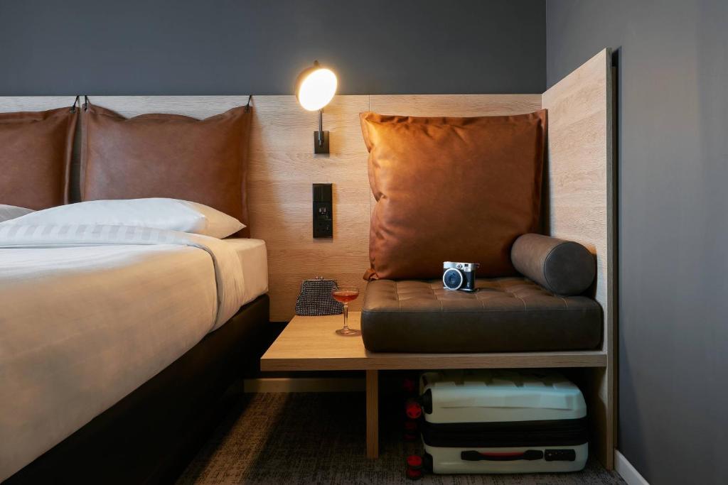
Moxy Sleeper, Guest room, 1 Queen
