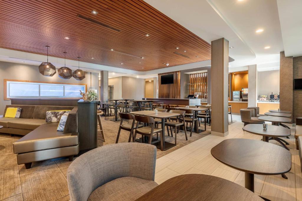 SpringHill Suites Charlotte Southwest photo