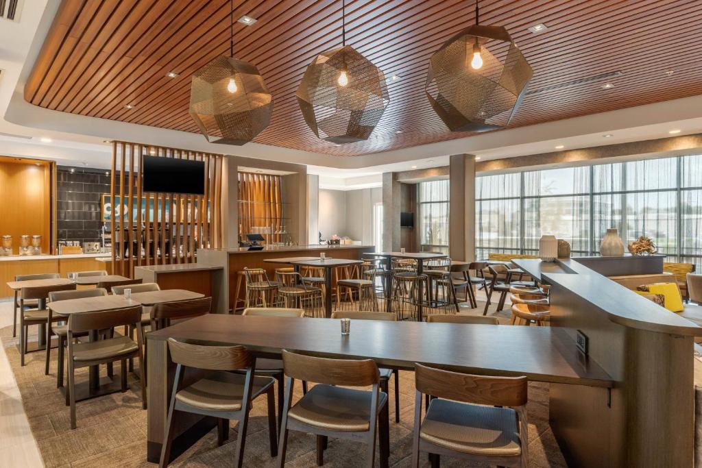 SpringHill Suites Charlotte Southwest photo