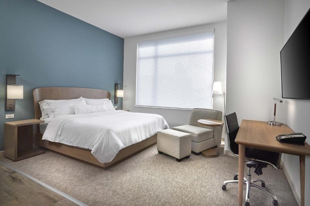 Element by Marriott Hampton Peninsula Town Center photo