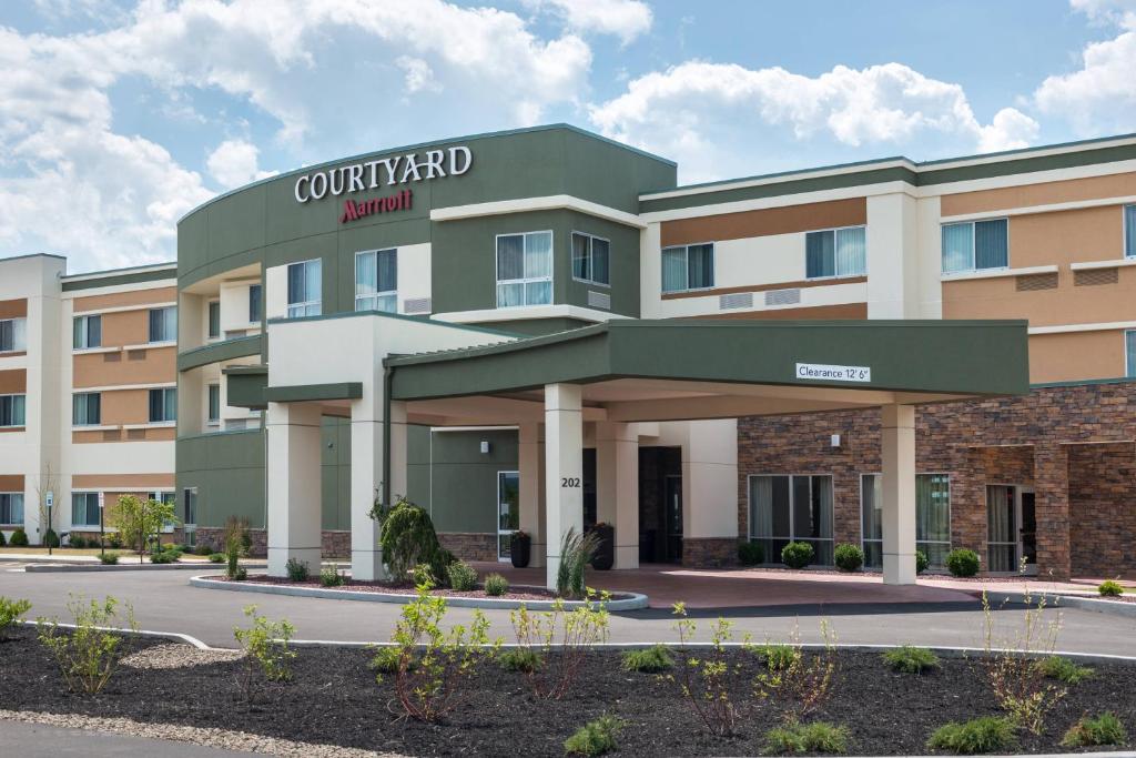 a rendering of the front of a hotel at Courtyard by Marriott Elmira Horseheads in Horseheads