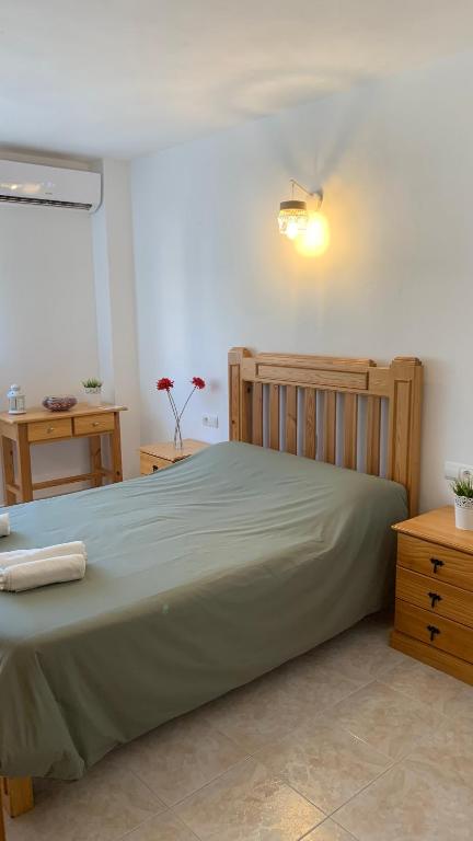 Hostal Sango Sierra de las Nieves - Tweepersoonskamer Met Uitzicht Op De Bergen
