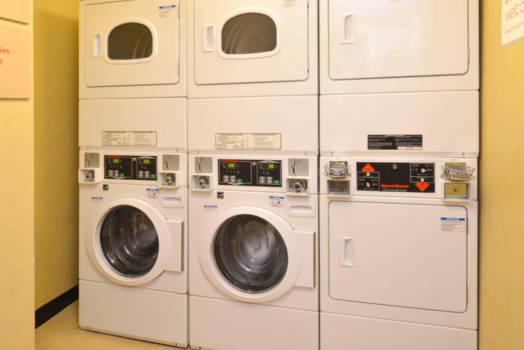 Candlewood Suites Miami Lakes by IHG photo
