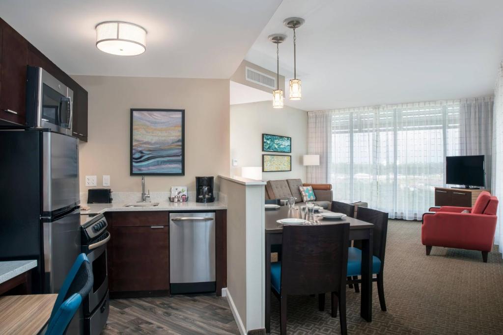 TownePlace Suites by Marriott Orlando Theme Parks Lake Buena Vista - 