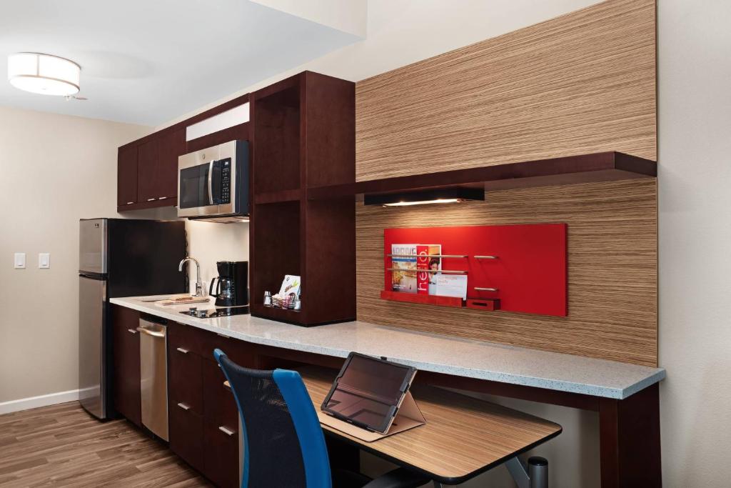 TownePlace Suites by Marriott Orlando Theme Parks Lake Buena Vista - Queen Studio With Two Queen Beds