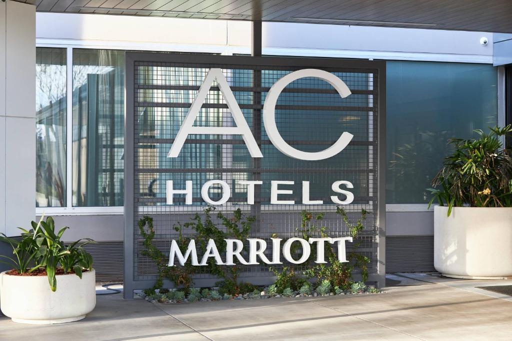 AC Hotel by Marriott Pleasanton photo