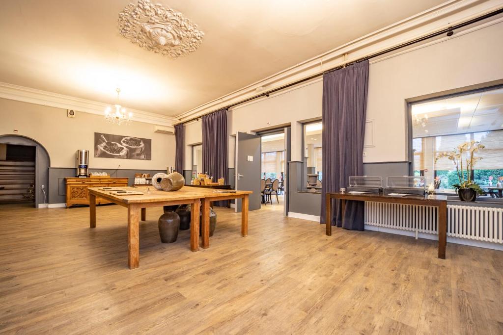 Fletcher Hotel Restaurant De Geulvallei - Resim 43