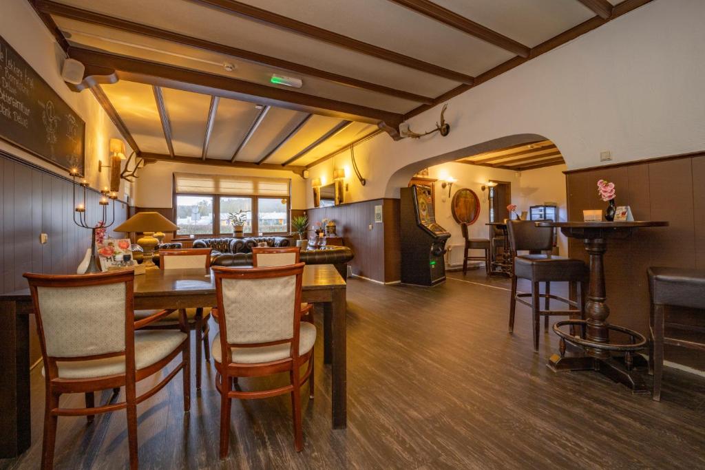 Fletcher Hotel Restaurant De Geulvallei - Resim 44