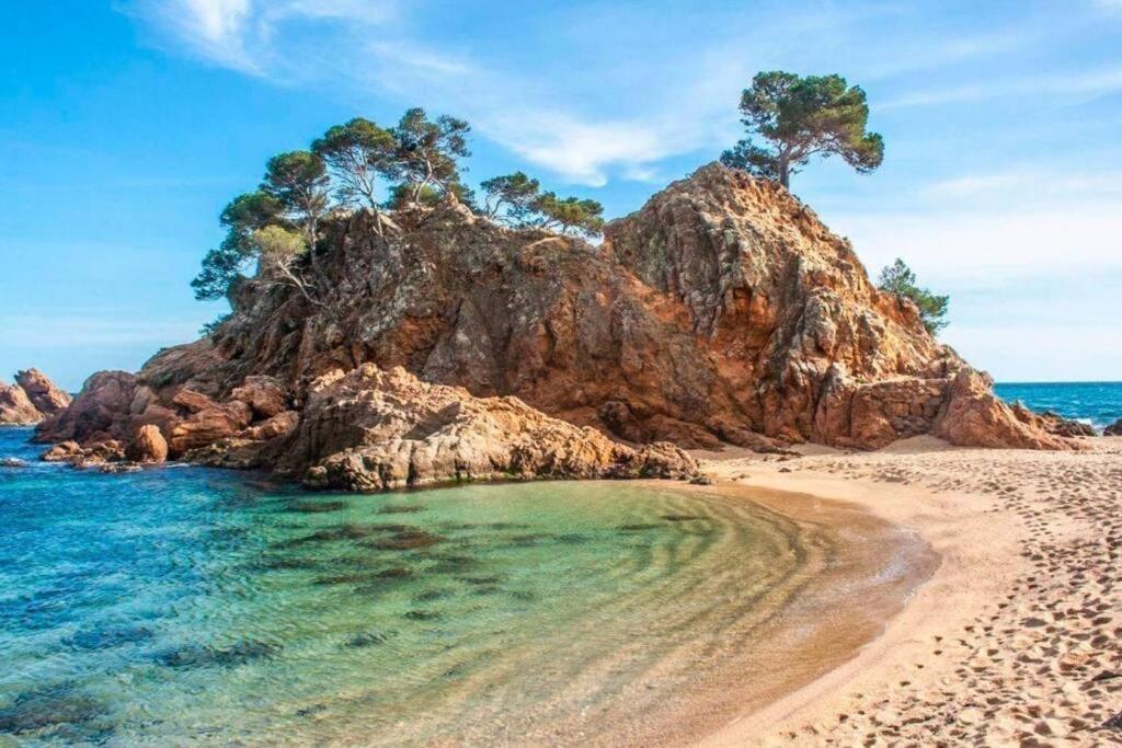 Fotografie z fotogalerie ubytování Seaview Tiny House 1 km nach Platja d'Aro und Stränden v destinaci Calonge