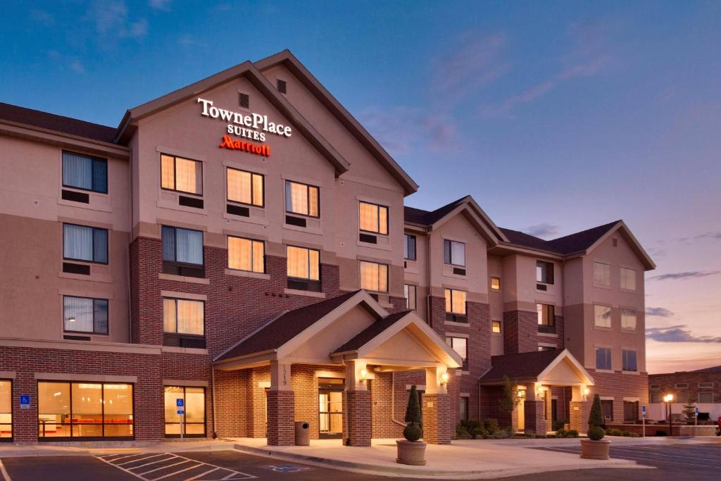 a rendering of the hampton inn suites niagara on the lake at TownePlace Suites by Marriott Vernal in Vernal