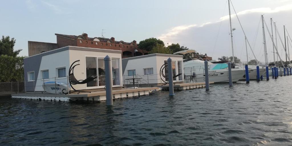 Marina degli Estensi Floating Resort, Lido degli Estensi – Prezzi  aggiornati per il 2024