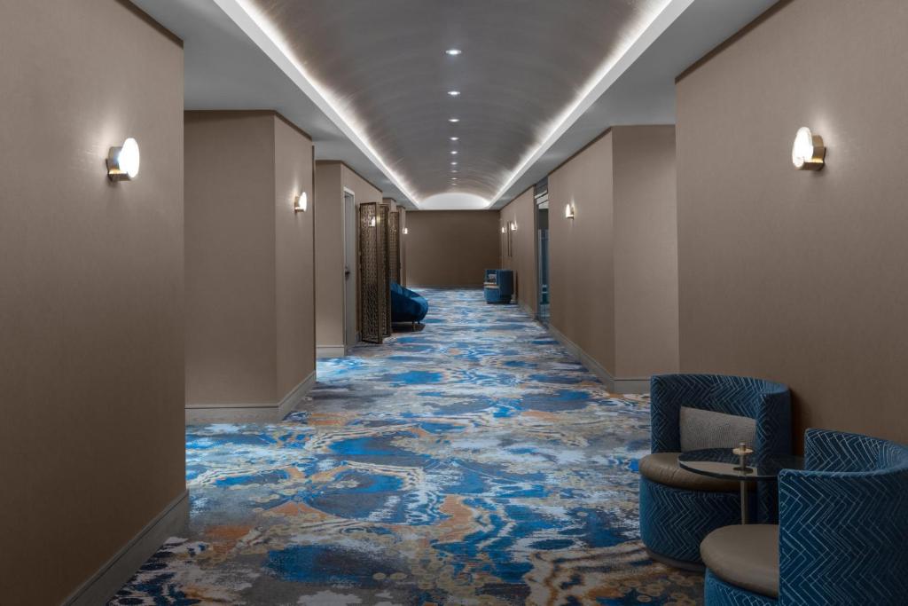 Courtyard by Marriott Calgary Downtown - Resim 25