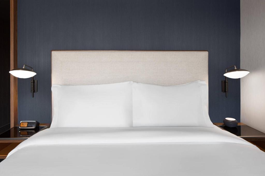 Courtyard by Marriott Calgary Downtown - Resim 12