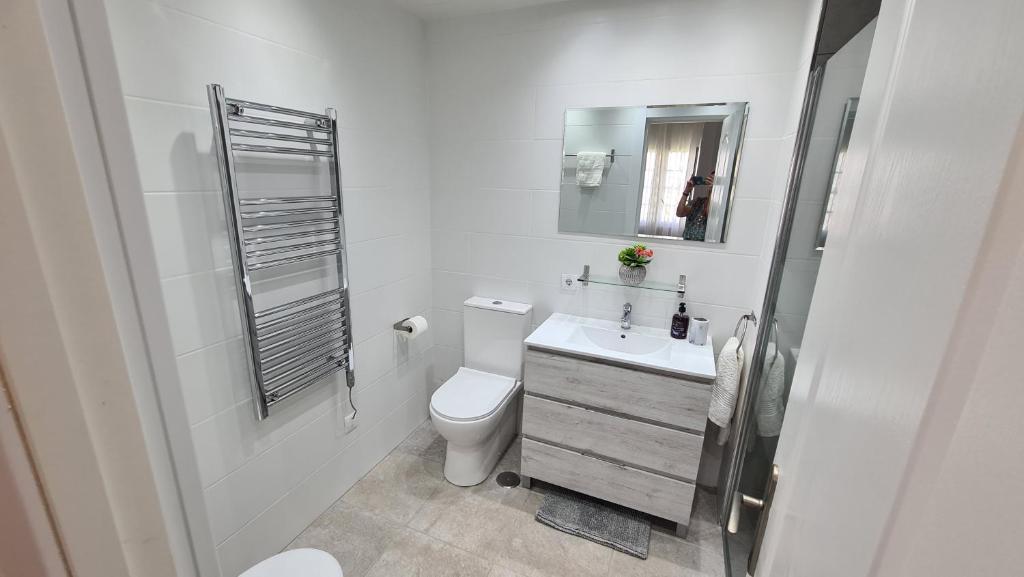Zdjęcie z galerii obiektu Premium Apartment 50 mts from de the beach in Pueblo Quinta w mieście Benalmádena