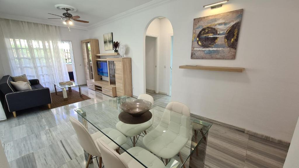 Zdjęcie z galerii obiektu Premium Apartment 50 mts from de the beach in Pueblo Quinta w mieście Benalmádena