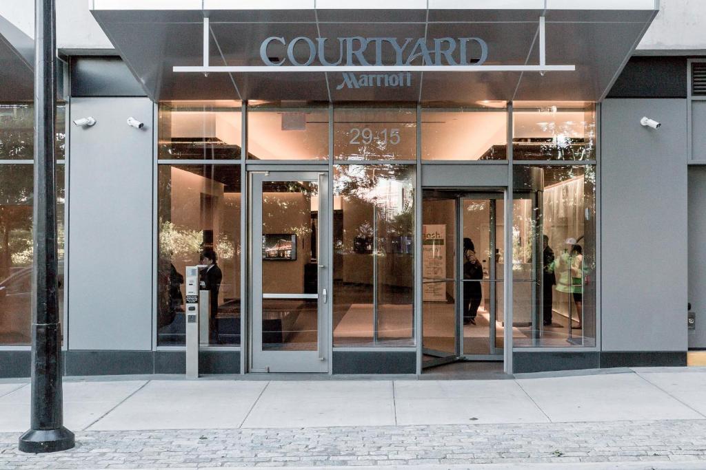 Courtyard by Marriott Long Island City/New York Manhattan View, Queens –  Tarifs 2024