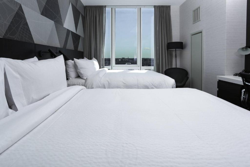 Courtyard by Marriott Long Island City/New York Manhattan View - Error