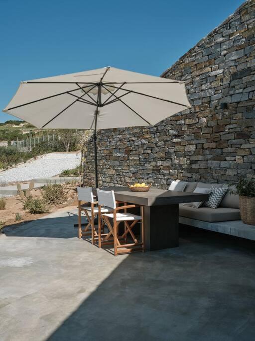 Patio nebo venkovní prostory v ubytování Olithos Villas