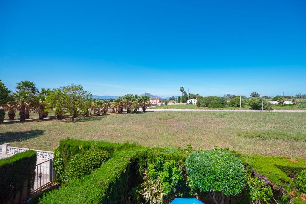 Vonkajšia záhrada v ubytovaní Villa la Giralda