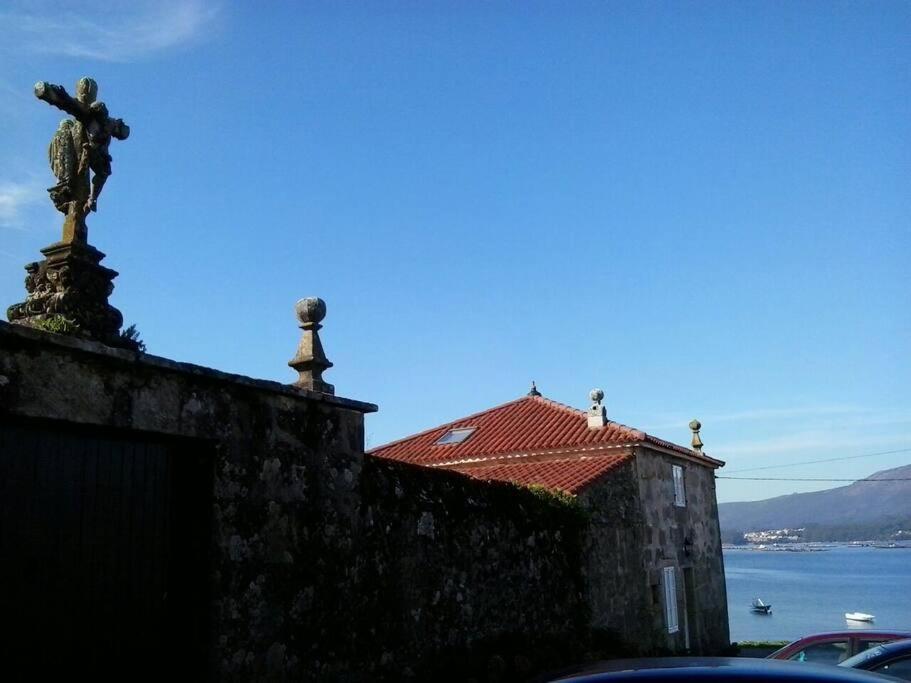 Fotografie z fotogalerie ubytování La Moira - casa de piedra frente al mar v destinaci Esteiro