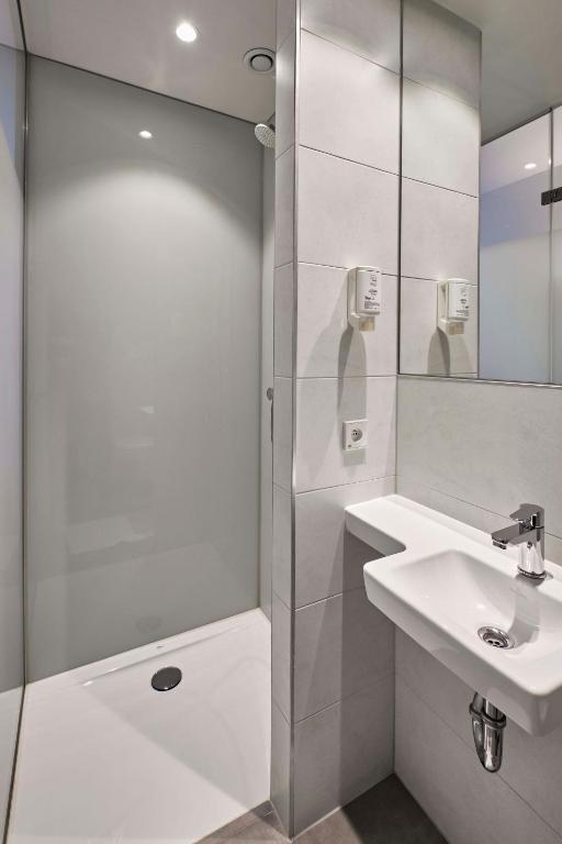 easyHotel Brussels City Centre - Resim 27