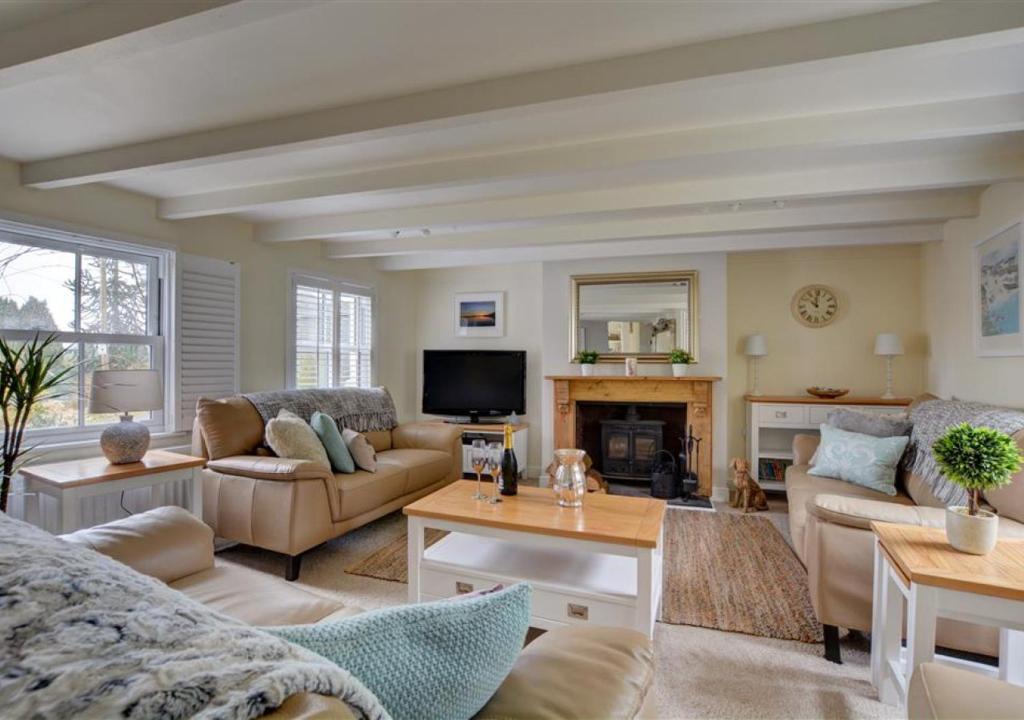 Corner Cottage, Saint Columb Major (updated prices 2024)